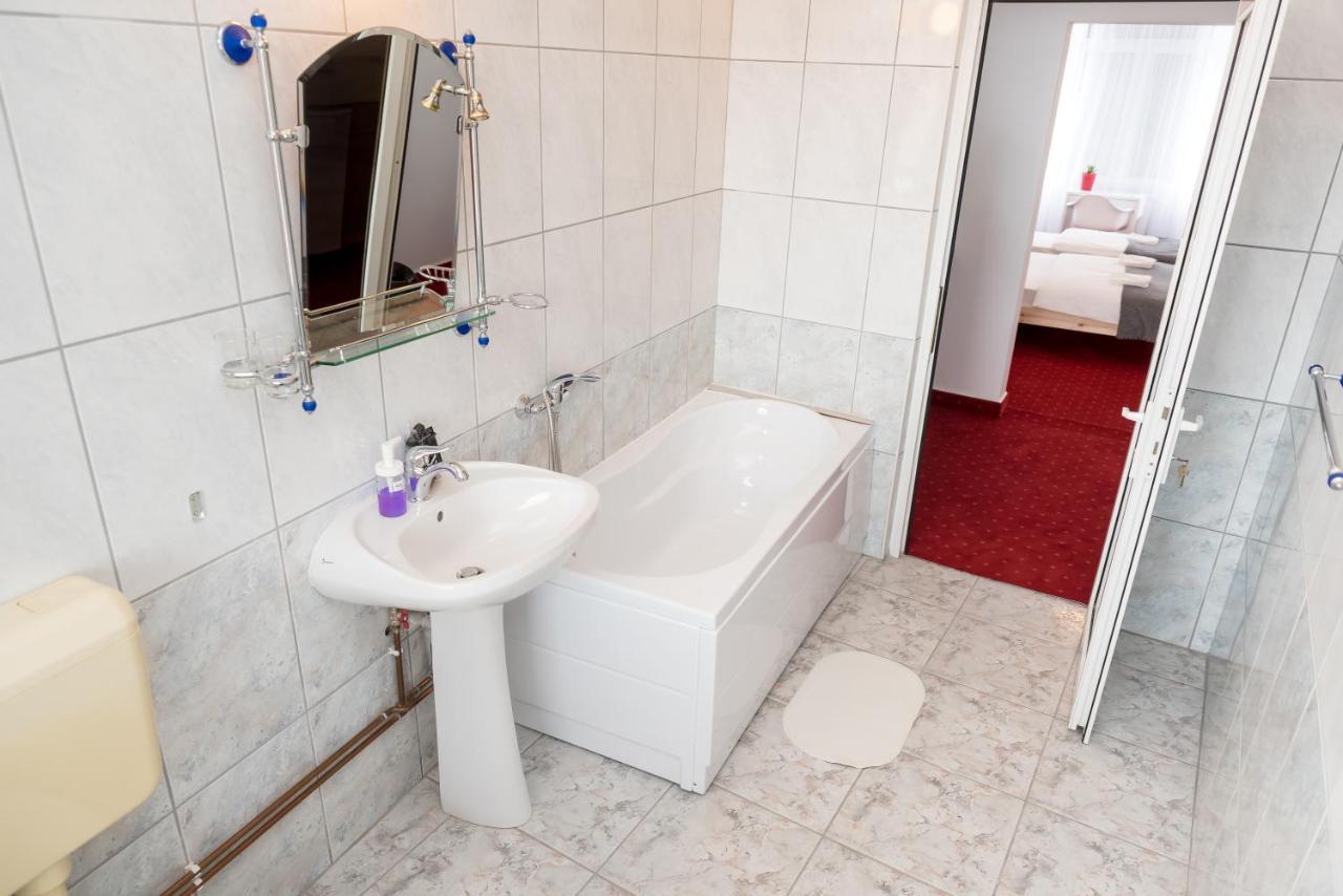 Bao Apartament & Rooms 오라데아 외부 사진